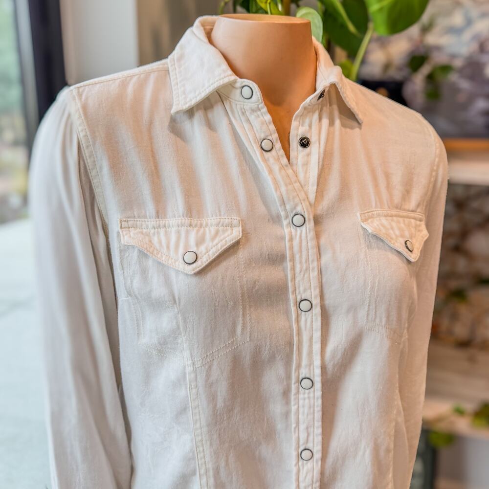 Barn Fly Trading, 100% Cotton White Western Snap Button Shirt, Women's Medium - Picture 3 of 11